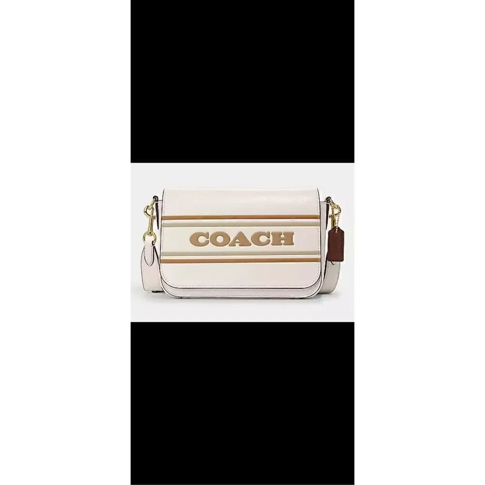 🔥🔥COACH Logan messenger with large Coach stripe